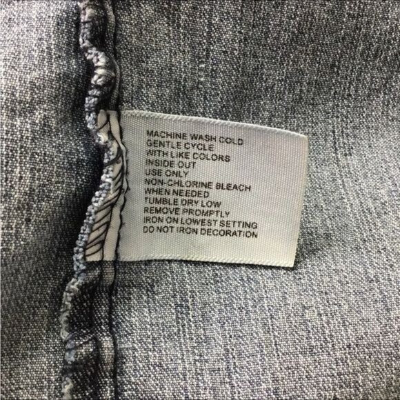 Arizona Jeans Vintage Juniors Embroidered Studded Denim Jacket, Blue, size XL - Picture 8 of 9